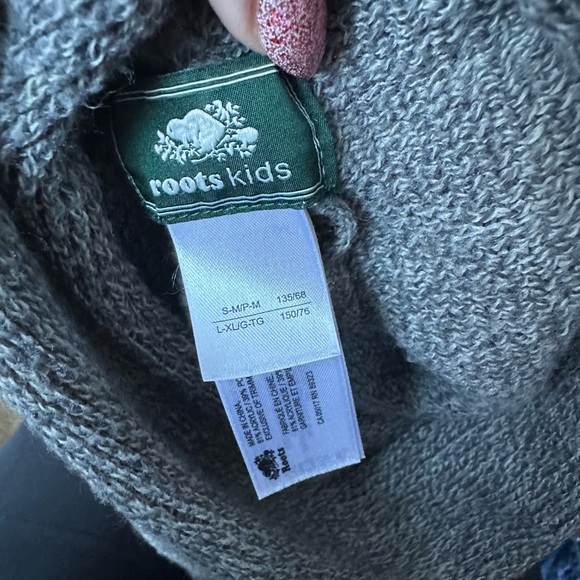 Girls roots cabin poncho - Picture 2 of 3